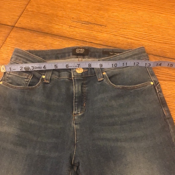 Jones New York Signature Madison Slim Jeans stretch size 2 denim faded - Picture 10 of 15